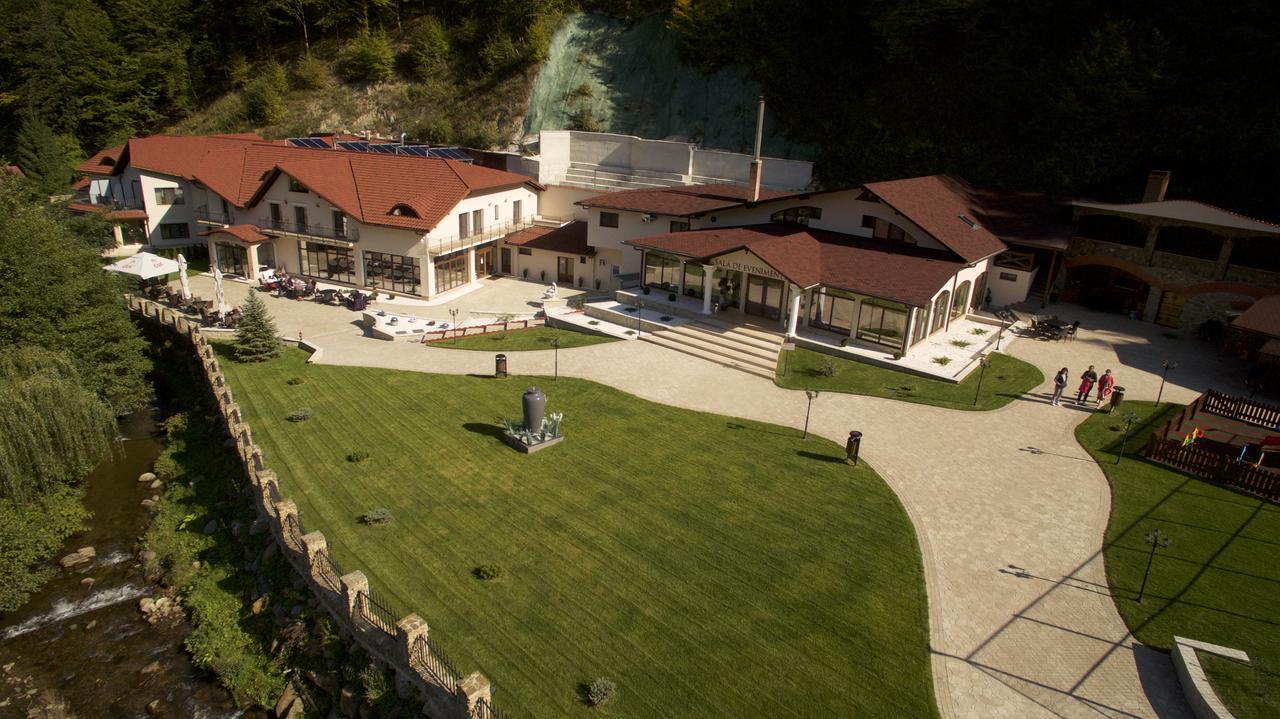 Pensiunea Perla Martiniei Nsd Εξωτερικό φωτογραφία